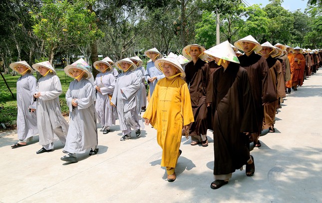 Hướng dẫn Tăng Ni sinh, Phật tử tình nguyện viên khảo sát thực địa tại các khu vực sẽ tổ chức các hoạt động Đại lễ Vesak 2025