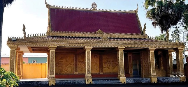 Nhà lưu niệm 4 vị sư liệt sĩ trong khuôn viên tháp Cù Là Nhà lưu niệm 4 vị sư liệt sĩ trong khuôn viên tháp Cù Là