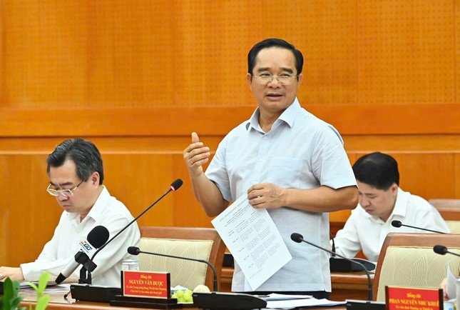 Chủ tịch UBND TP.HCM Nguyễn Văn Được phát biểu tại phiên họp Chủ tịch UBND TP.HCM Nguyễn Văn Được phát biểu tại phiên họp