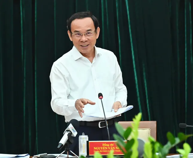 Bí thư Thành ủy TP.HCM chỉ đạo, tập trung cao nhất công tác bảo đảm an ninh, an toàn trong Lễ kỷ niệm 50 năm đất nước thống nhất Bí thư Thành ủy TP.HCM chỉ đạo, tập trung cao nhất công tác bảo đảm an ninh, an toàn trong Lễ kỷ niệm 50 năm đất nước thống nhất