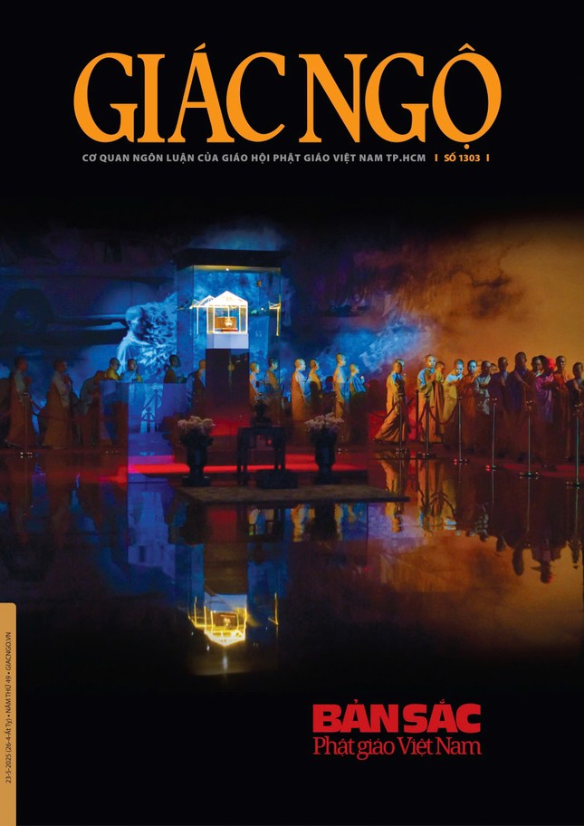 Bìa 1 - Ảnh: Quảng Đạo; Mỹ thuật: Tống Viết Diễn Bìa 1 - Ảnh: Quảng Đạo; Mỹ thuật: Tống Viết Diễn