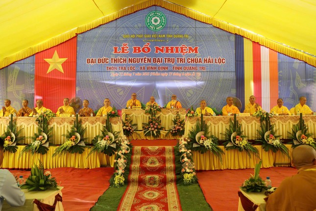 Chư tôn đức chứng minh