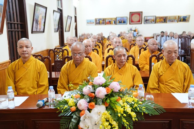 Chư tôn đức chứng minh, tham dự hội nghị