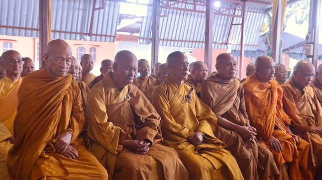 Chư tôn giáo phẩm chứng minh Chư tôn giáo phẩm chứng minh