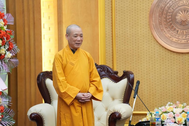 Hòa thượng Thích Bảo Nghiêm phát biểu chúc mừng Hòa thượng Thích Bảo Nghiêm phát biểu chúc mừng