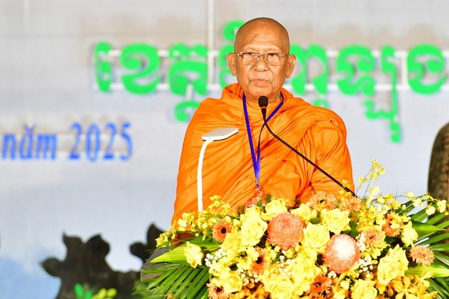 Hòa thượng Thạch Sok Xane phát biểu Hòa thượng Thạch Sok Xane phát biểu