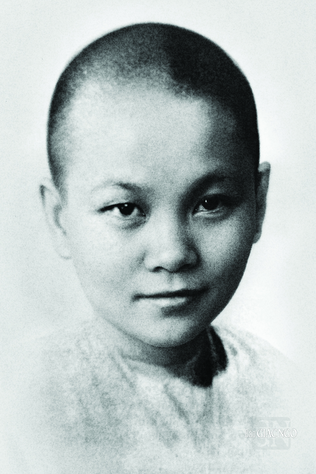 Thánh tử đạo Thích nữ Diệu Quang, thế danh Ngô Thị Thu Minh (1936-1963) Thánh tử đạo Thích nữ Diệu Quang, thế danh Ngô Thị Thu Minh (1936-1963)