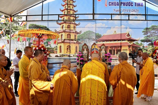 Lễ chú nguyện, đặt đá xây dựng tháp Đa Bảo Lễ chú nguyện, đặt đá xây dựng tháp Đa Bảo