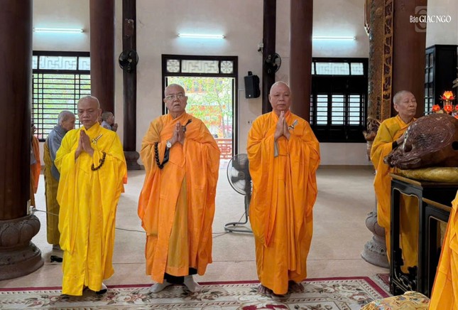 Nhất tâm cầu nguyện