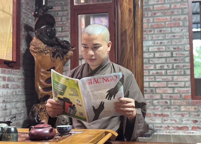 Đại đức Thích Nguyên Hiếu, Phó Thường trực Ban Thông tin-Truyền thông GHPGVN tỉnh Quảng Trị; trụ trì chùa Quy Thiện (xã Vĩnh Định, Quảng Trị) Đại đức Thích Nguyên Hiếu, Phó Thường trực Ban Thông tin-Truyền thông GHPGVN tỉnh Quảng Trị; trụ trì chùa Quy Thiện (xã Vĩnh Định, Quảng Trị)