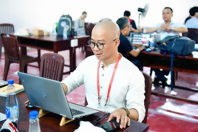 Tác giả Lưu Đình Long Tác giả Lưu Đình Long