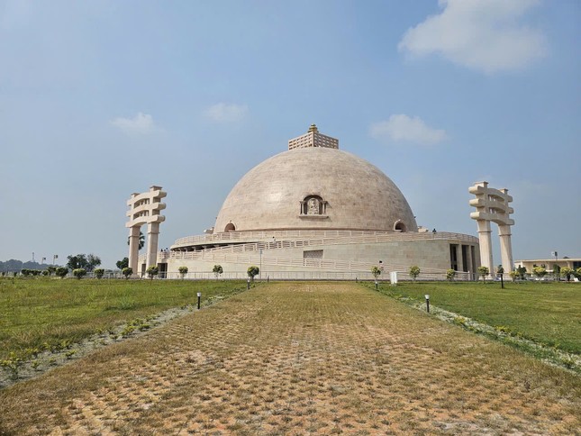 Bảo tàng - Tháp kỷ niệm Buddha Samyak Darshan Bảo tàng - Tháp kỷ niệm Buddha Samyak Darshan