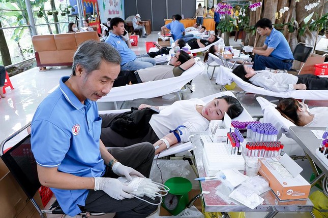 Chương trình thu được 379 đơn vị máu, kịp thời bổ sung cho ngân hàng máu phục vụ cấp cứu và điều trị bệnh nhân