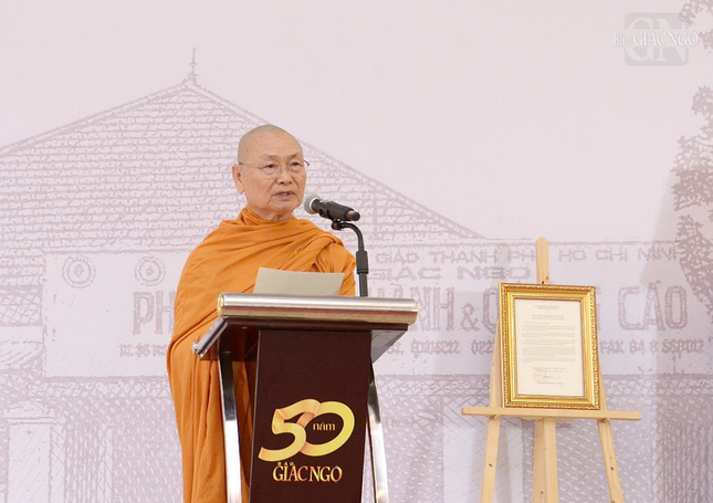 Trưởng lão Hòa thượng Viên Minh tuyên đọc Thư chúc mừng Báo Giác Ngộ của Đại lão Hòa thượng Thích Trí Quảng - Đức Pháp chủ GHPGVN