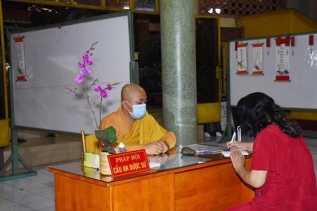 Ghi danh cầu an pháp hội Dược Sư đầu năm từ đêm giao thừa