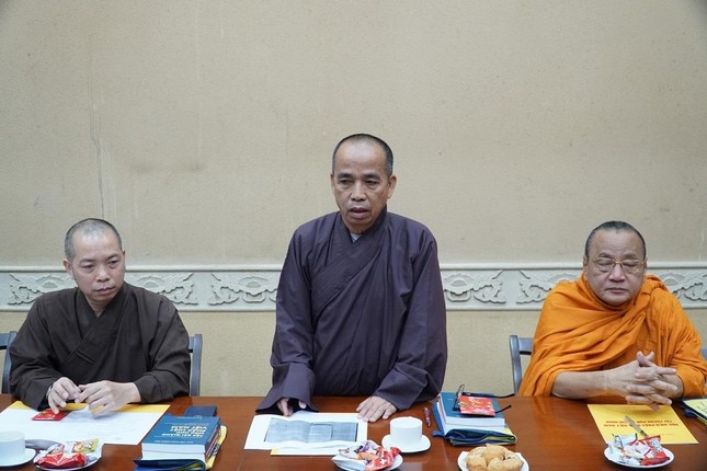 Thượng tọa Thích Viên Trí chia sẻ về trách nhiệm của Học viện trong việc đào tạo tu sĩ Thượng tọa Thích Viên Trí chia sẻ về trách nhiệm của Học viện trong việc đào tạo tu sĩ