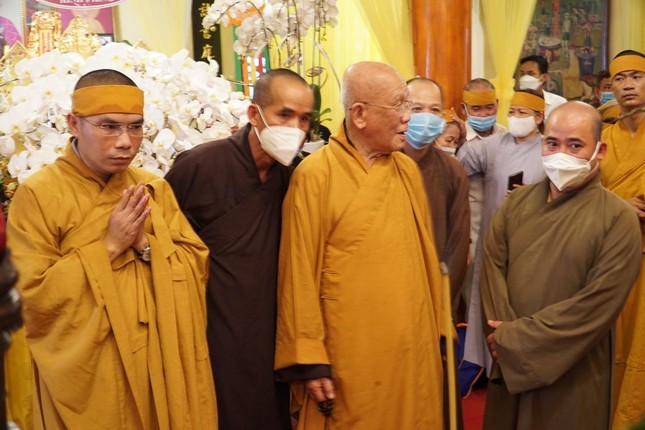 Hòa thượng chứng minh chỉ dạy môn đồ pháp quyến về việc tổ chức lễ tang Hòa thượng chứng minh chỉ dạy môn đồ pháp quyến về việc tổ chức lễ tang