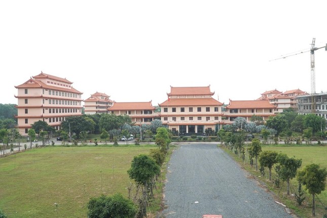 Góc nhìn Học viện từ chánh điện mới đang xây dựng