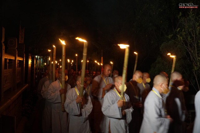 Tuần chiếu là nghi thức truyền thống trong Đại giới đàn