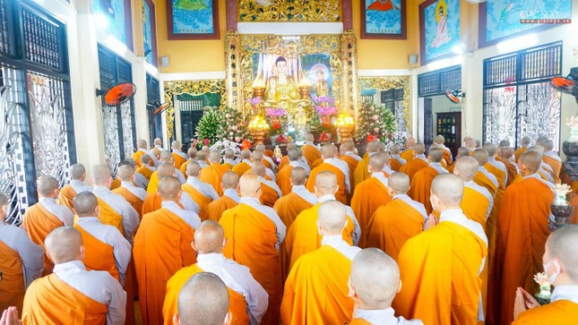 Hạ trường chùa Dược Sư an cư tập trung và nơi kiết giới cho các trường hạ tại chổ của Ni tại quận Bình Thạnh Hạ trường chùa Dược Sư an cư tập trung và nơi kiết giới cho các trường hạ tại chổ của Ni tại quận Bình Thạnh