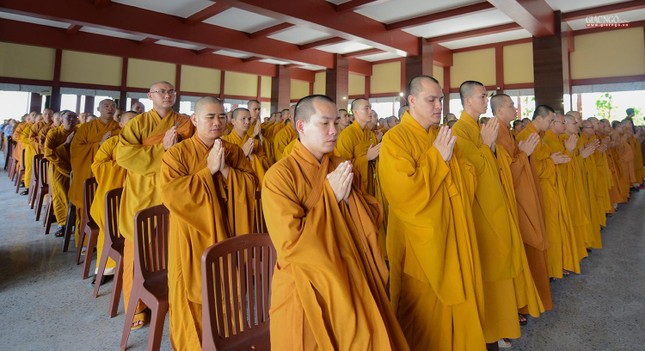 Mỗi ngày các Tăng, Ni được nghe pháp vào buổi sáng và chiều Mỗi ngày các Tăng, Ni được nghe pháp vào buổi sáng và chiều