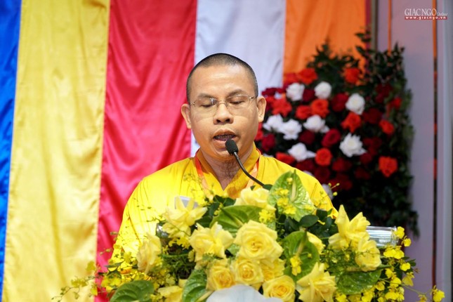 Đại đức Thích Hạnh Văn báo cáo công tác tổ chức