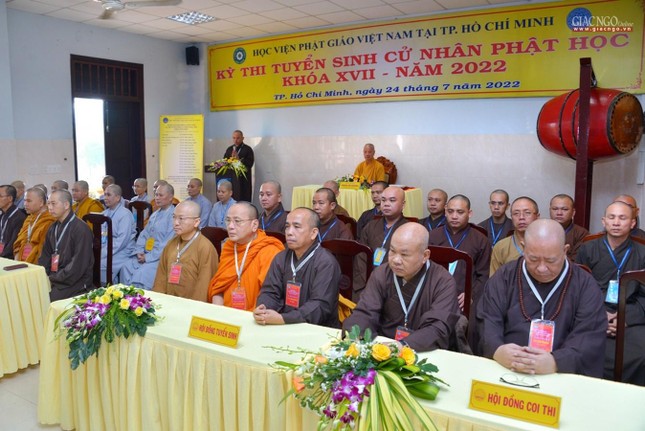 Chư tôn đức Hội đồng Điều hành và Giám thị coi thi Chư tôn đức Hội đồng Điều hành và Giám thị coi thi