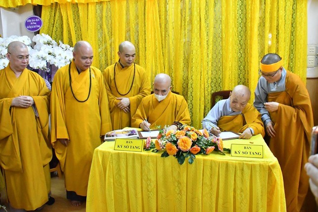 Đại diên Môn phái ký sổ tang lưu niệm Đại diên Môn phái ký sổ tang lưu niệm