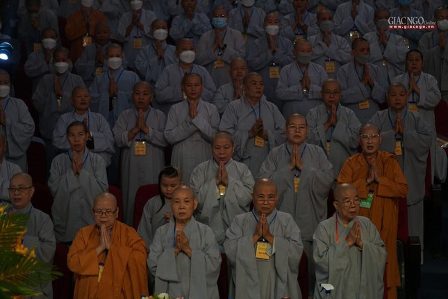 Chư Ni tham dự Đại hội Phật giáo tỉnh lần VI Chư Ni tham dự Đại hội Phật giáo tỉnh lần VI