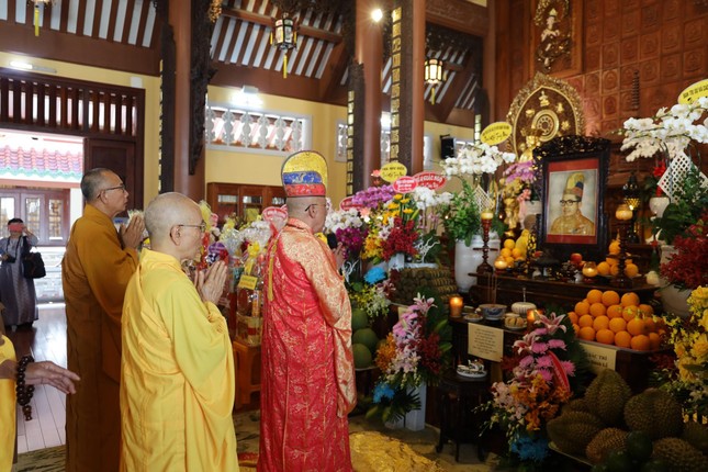 Hòa thượng Thích Huệ Chúc truy tán trong lễ tưởng niệm