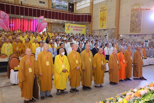 Chư tôn đức chứng minh và chủ tọa đại hội chào Phật kỳ Chư tôn đức chứng minh và chủ tọa đại hội chào Phật kỳ