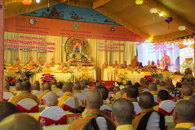 Sau phiên khai mạc, hội thảo sẽ bắt đầu thảo luận chủ đề &quot;Danh thắng và kiến trúc&quot;