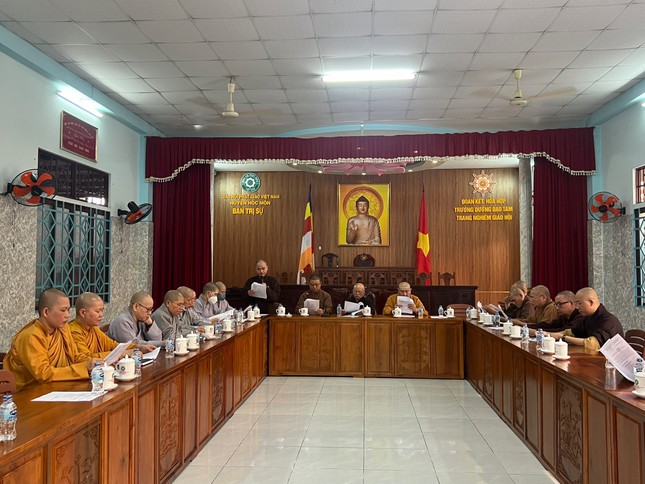 Quang cảnh phiên họp