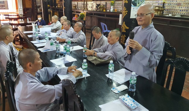 Ni trưởng Thích nữ Như Diệu đóng góp ý kiến Ni trưởng Thích nữ Như Diệu đóng góp ý kiến