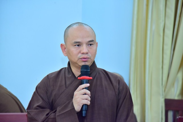 Đại đức Thích Lệ Ngôn trình danh sách chư vị Giáo sư thỉnh giảng Đại đức Thích Lệ Ngôn trình danh sách chư vị Giáo sư thỉnh giảng