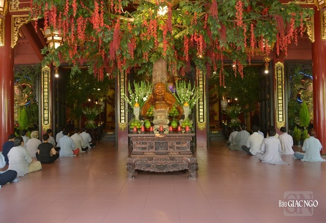 Đạo tràng Viên Giác trang nghiêm ngày giỗ Tổ