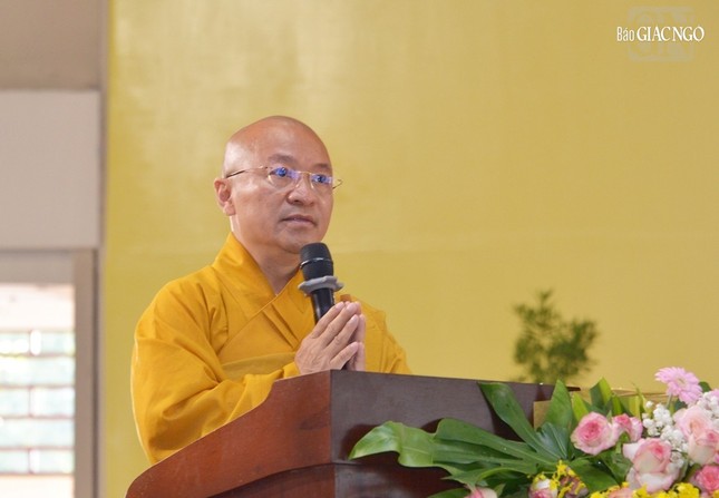 Thượng tọa Thích Nhật Từ, Phó Viện trưởng Thường trực phát biểu khai mạc