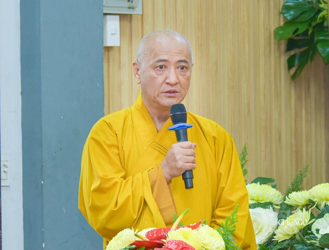 Hòa thượng Thích Huệ Thông phát biểu cảm tạ