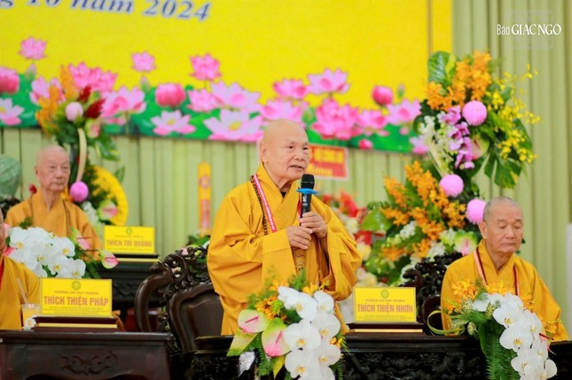 Trưởng lão Hòa thượng Thích Thiện Nhơn tiếp nhận đạo từ của Đức Pháp chủ GHPGVN