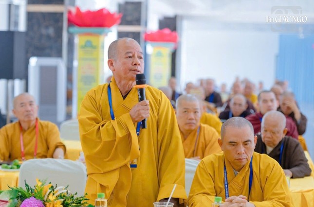 Thượng tọa Thích Viên Trừng, Phó ban kiêm Chánh Thư ký Ban Trị sự Phật giáo tỉnh Quảng Nam đặt câu hỏi