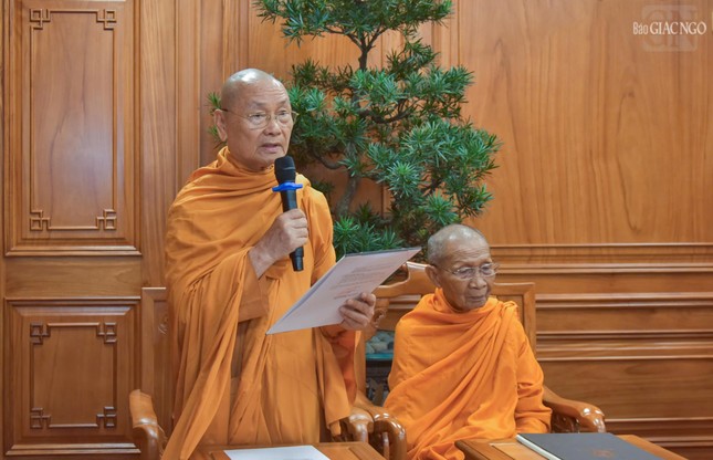 Trưởng lão Hòa thượng Viên Minh, Phó Pháp chủ đại vị tuyên đọc Nghị quyết Đại nghị lần thứ II của Hội đồng Chứng minh GHPGVN khóa IX (2022-2027) Trưởng lão Hòa thượng Viên Minh, Phó Pháp chủ đại vị tuyên đọc Nghị quyết Đại nghị lần thứ II của Hội đồng Chứng minh GHPGVN khóa IX (2022-2027)