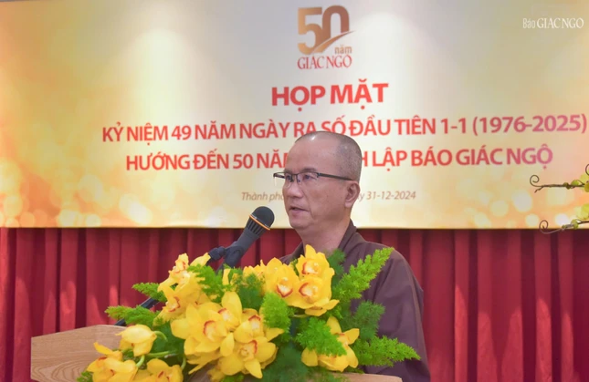 Thượng tọa Thích Chúc Phú phát biểu khai mạc Thượng tọa Thích Chúc Phú phát biểu khai mạc