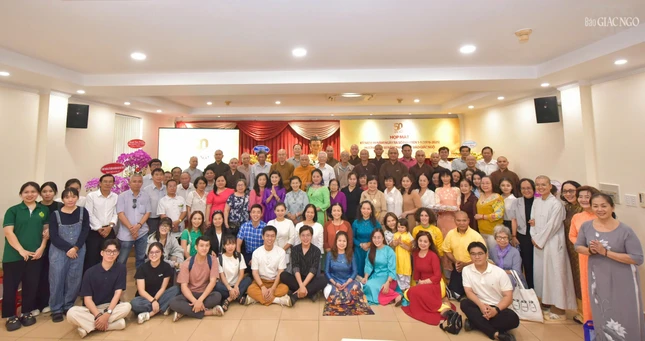 Hình ảnh tại hội trường tòa soạn Báo Giác Ngộ Hình ảnh tại hội trường tòa soạn Báo Giác Ngộ