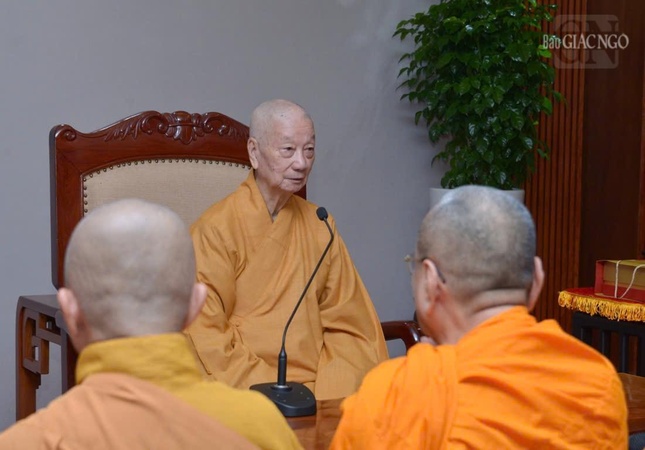 Đức Pháp chủ khuyến tấn Tăng Ni chú trọng giữ gìn giới luật