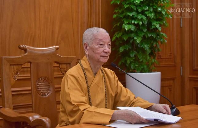 Đức Pháp chủ GHPGVN - Đại lão Hòa thượng Thích Trí Quảng chủ trì và điều hành phiên họp bất thường của Ban Thường trực Hội đồng Chứng minh GHPGVN Đức Pháp chủ GHPGVN - Đại lão Hòa thượng Thích Trí Quảng chủ trì và điều hành phiên họp bất thường của Ban Thường trực Hội đồng Chứng minh GHPGVN