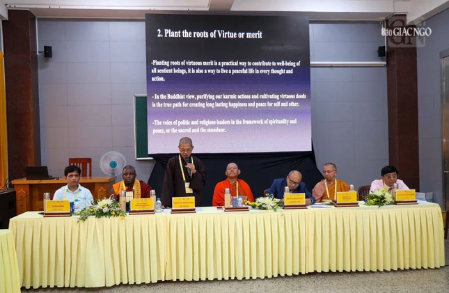 Diễn đàn 1 với chủ đề “Nuôi dưỡng bình an nội tâm vì hòa bình thế giới" dưới sự chủ tọa của Thượng tọa Tiến sĩ Thích Tâm Thiện