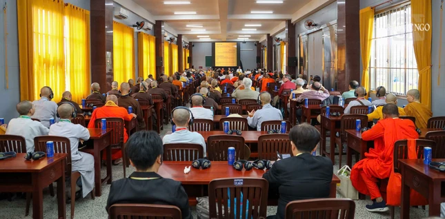 Quang cảnh diễn đàn