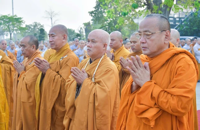 Chư tôn đức Hội đồng Điều hành Học viện Phật giáo VN tại TP.HCM