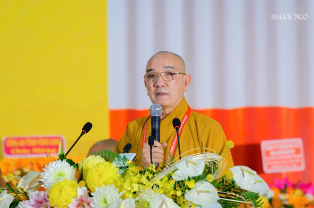 Thượng toạ Thích Lệ Lạc phát biểu bế mạc Thượng toạ Thích Lệ Lạc phát biểu bế mạc