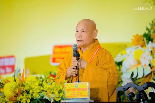Trưởng lão Hòa thượng Thích Thiện Nhơn ban đạo từ Trưởng lão Hòa thượng Thích Thiện Nhơn ban đạo từ